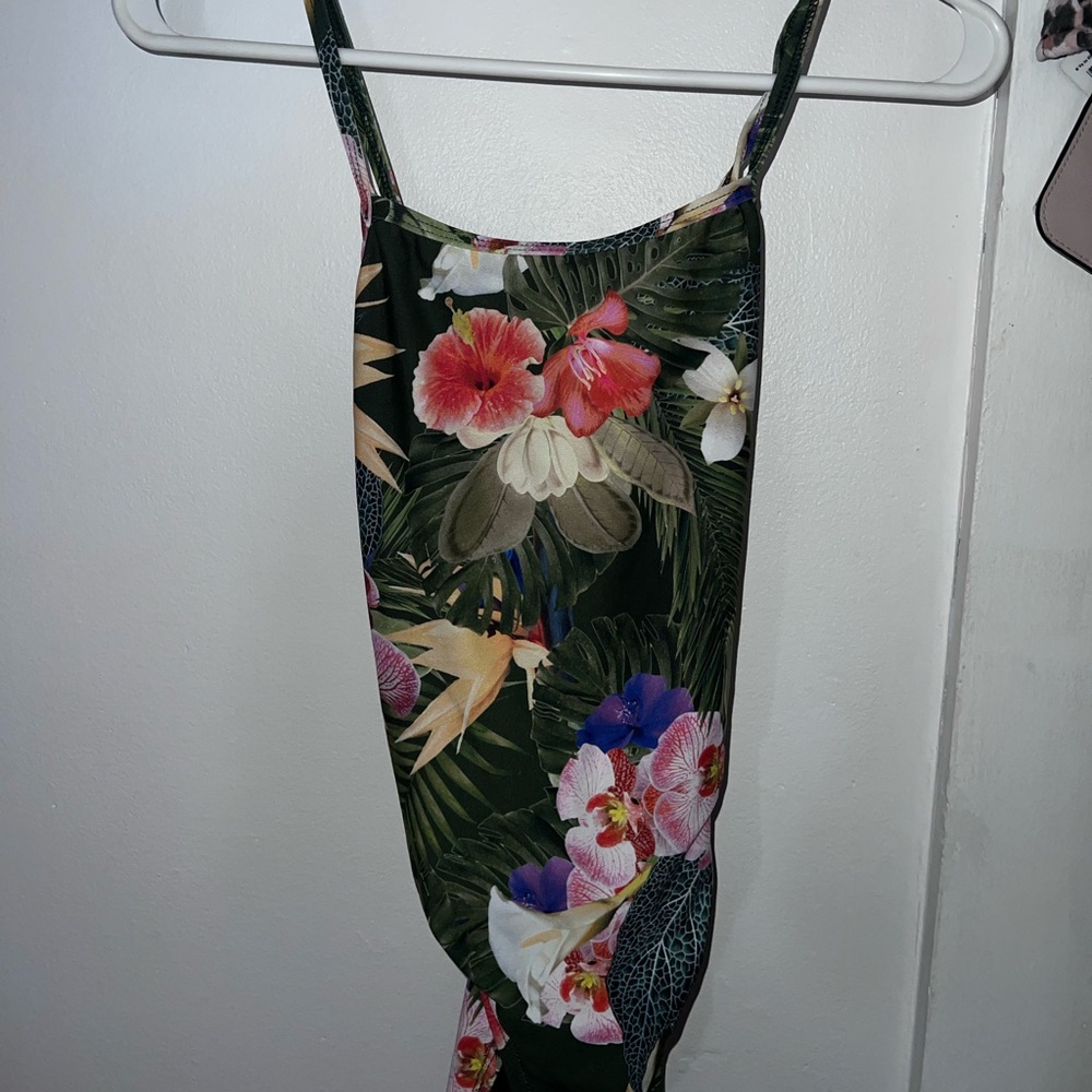 JOLYN one piece, Jackson 3, green tie back